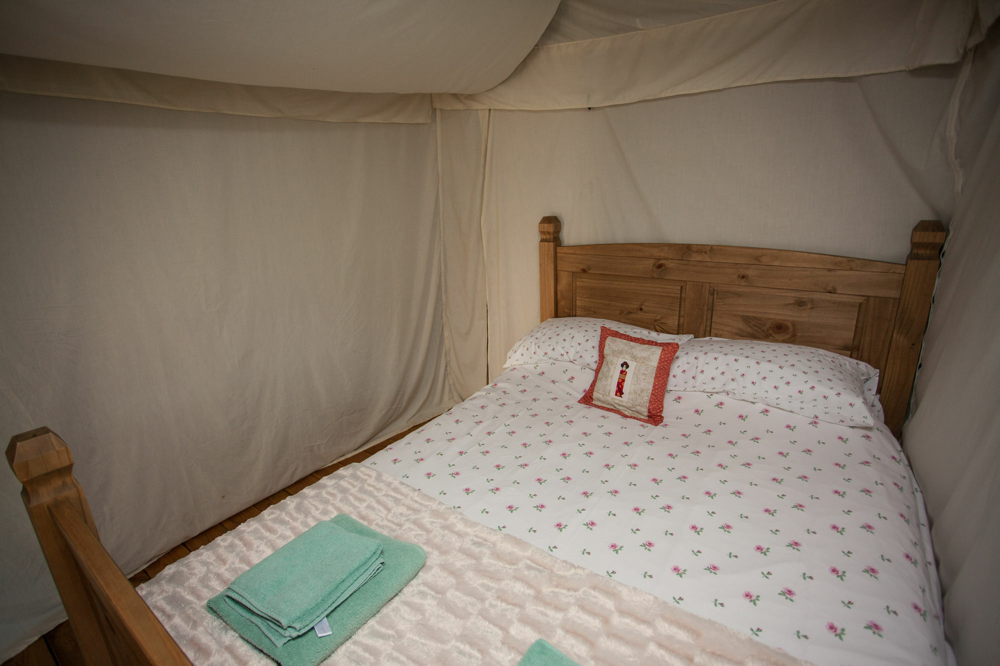 Dawn Chorus Holidays Glamping Beccles